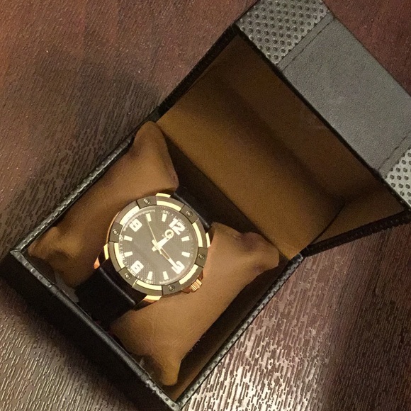 Guess Accessories - GUESS WATCH
